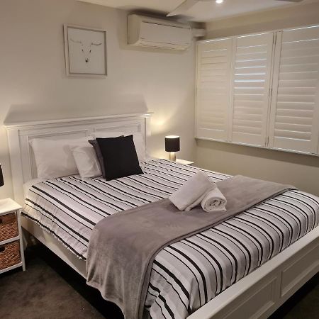 מרוצ'ידור Wharf Lodge River View Apartment מראה חיצוני תמונה