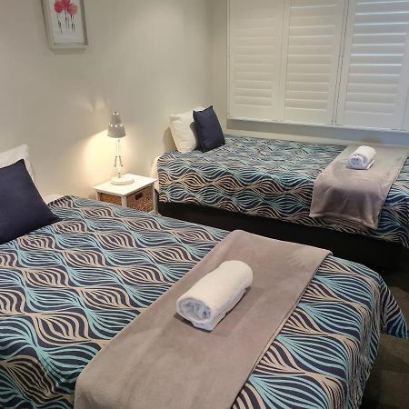 מרוצ'ידור Wharf Lodge River View Apartment מראה חיצוני תמונה