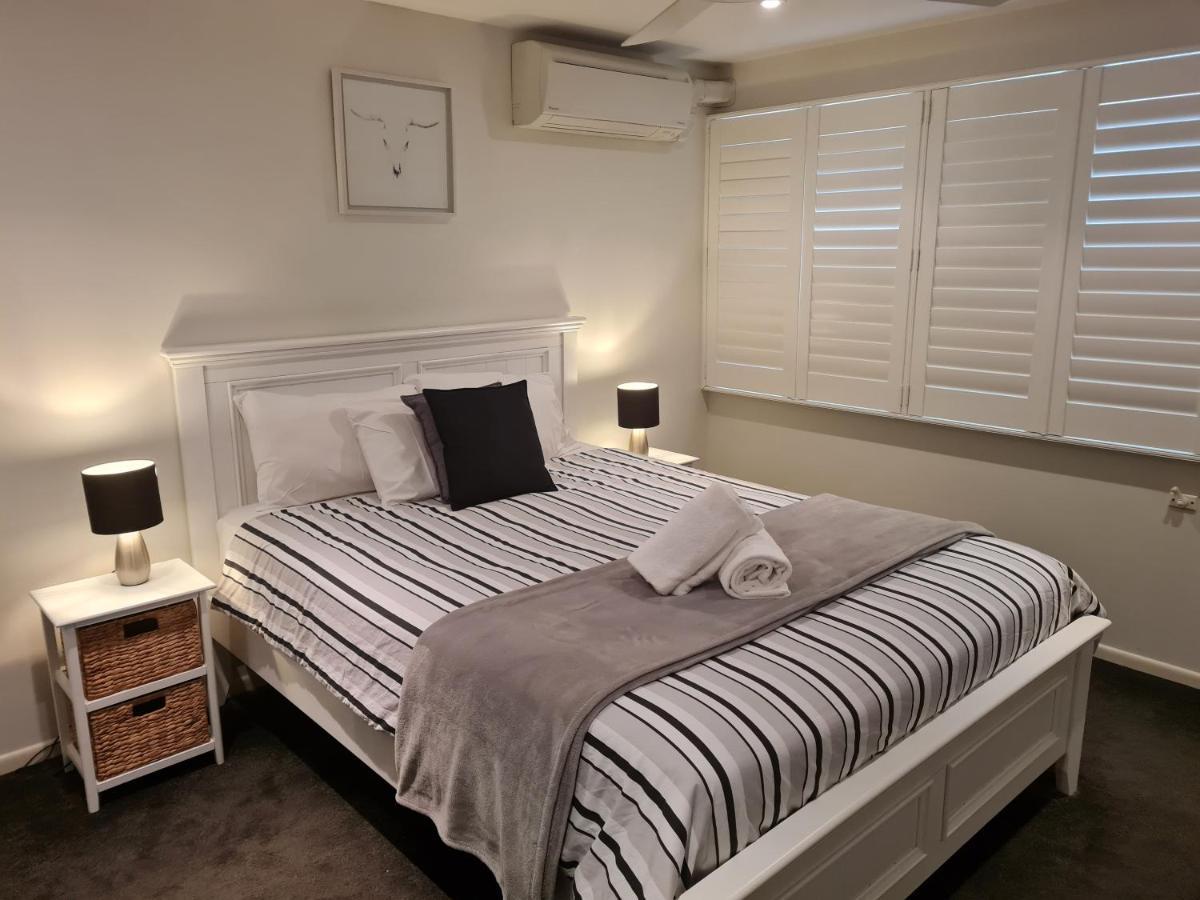 מרוצ'ידור Wharf Lodge River View Apartment מראה חיצוני תמונה