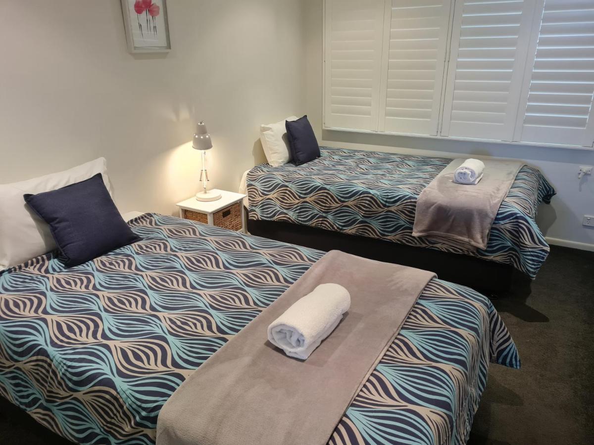 מרוצ'ידור Wharf Lodge River View Apartment מראה חיצוני תמונה